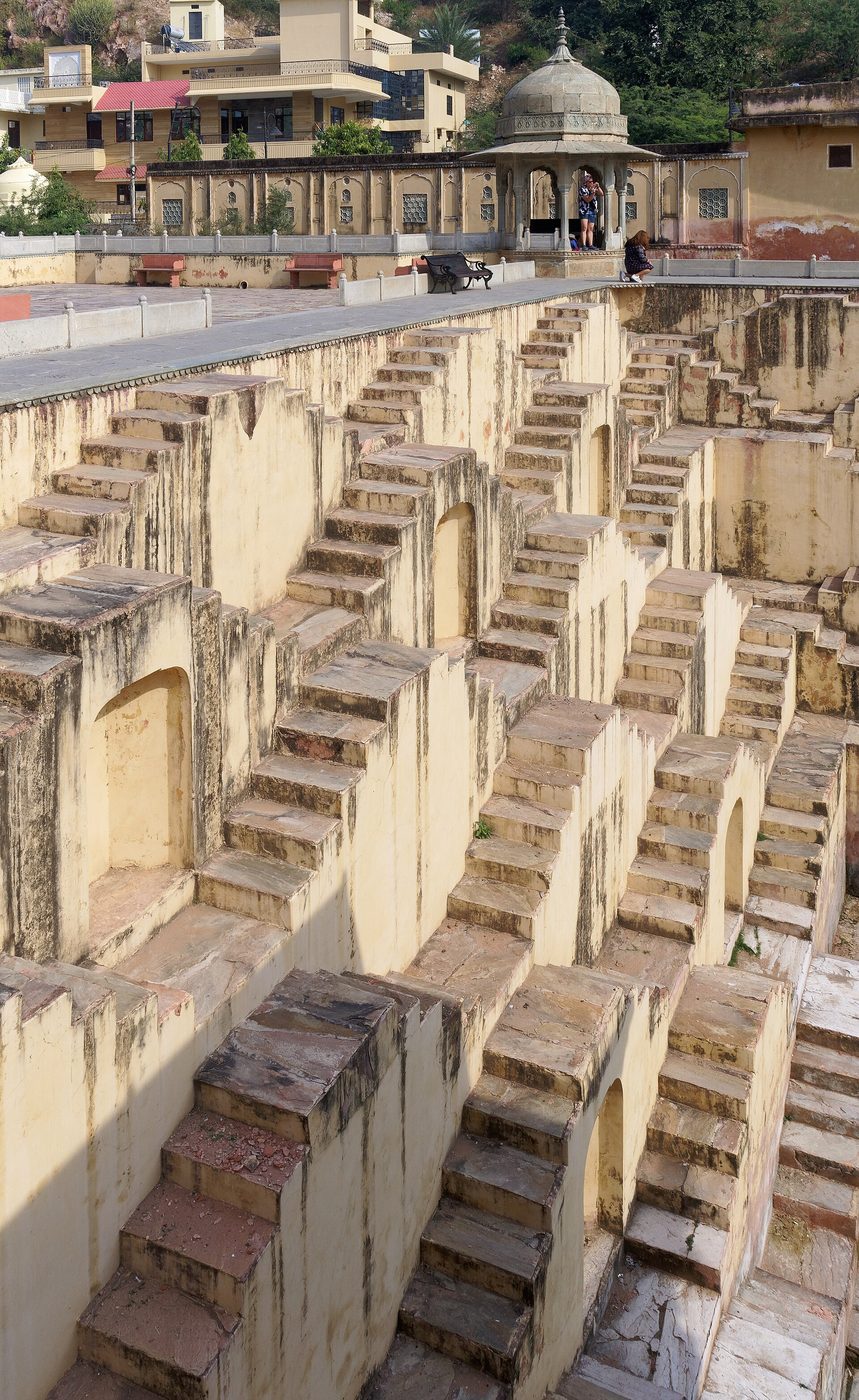 Panna Meena ka Kund